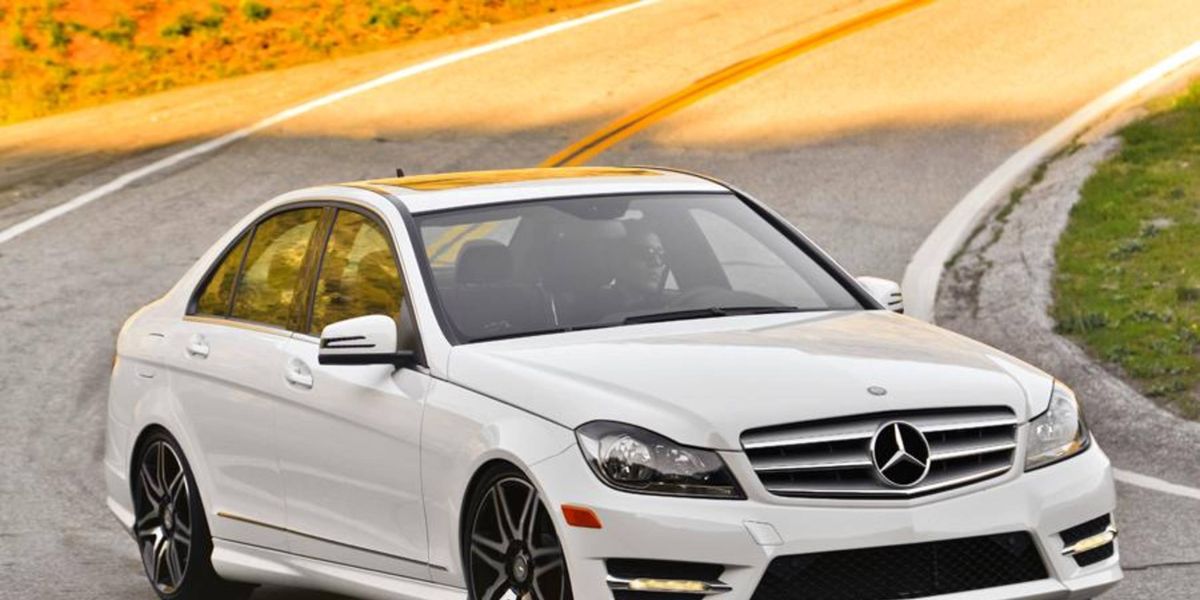 Download 2008 MercedesBenz CClass C300 4MATIC Sports Owners Manual